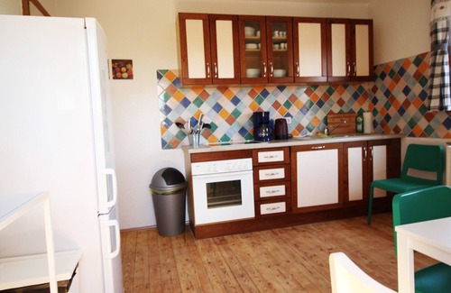 Suppingen Apartment | Monteurwohnung Bw06, 85qm mit 4 Schlafräume für Max. 8 Personen