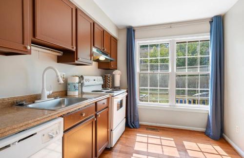 Montgomery Village House | Montgomery Village Vacation Home