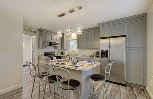 Dutton House | Monthly discount- beautiful house, Gloucester VA