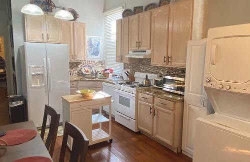 New Orleans House | Monthly Fully Furnished Rental in Safe Mid-City Location to Enjoy City Park