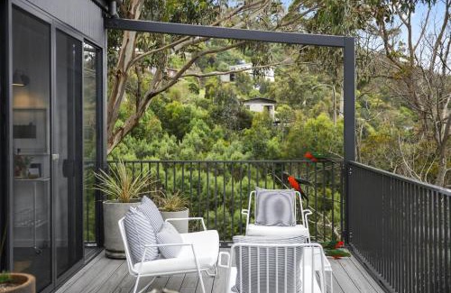 Separation Creek House | Months and Seasons - Momentary Escapes - Coastal House