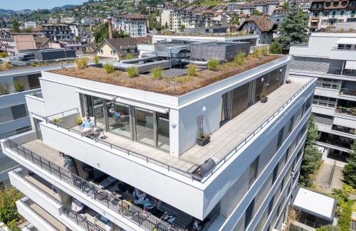 Busserach Apartment | Montreux CH 4 bedrooms,4 bathrooms 8-10 pers