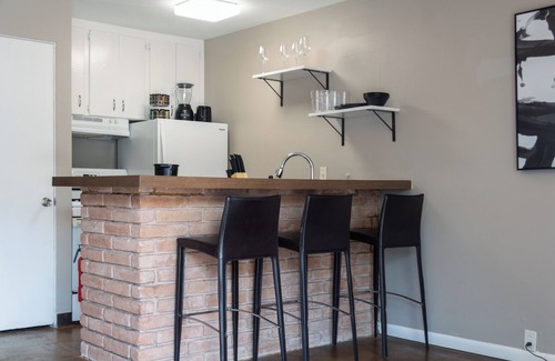 Neartown Apartment | Montrose Dream Suite 03! Downtown, Medical Center ★