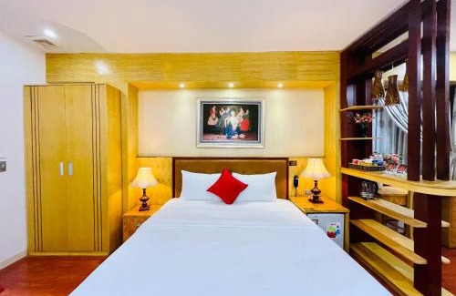 Dich Vong Hotel | Moon Hotel 56 Truong Cong Giai