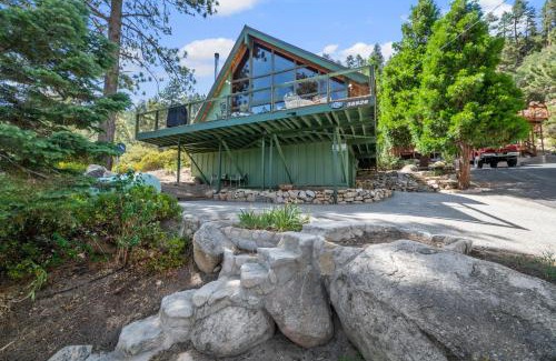 Fawnskin House | Moonlight Shores Lakefront - Lakefront home with hot tub!