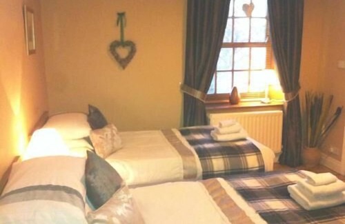 Carrville House | Moor End House Bed & Breakfast