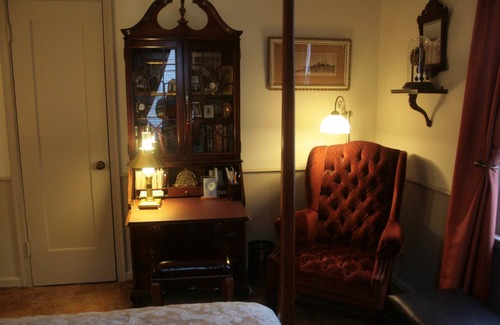 Manhattan Bed & Breakfast | Moore House Bed and Breakfast