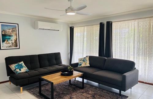 Moore Park Beach House | Moore Park Beach Gardens-walk to the beach