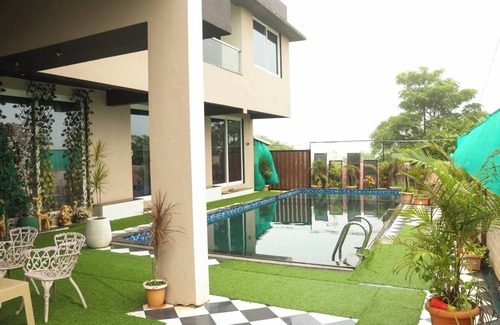Khodala Villa | Moose Track, Igatpuri by Ebony Stays – 6BHK Villa with Pool & Garden