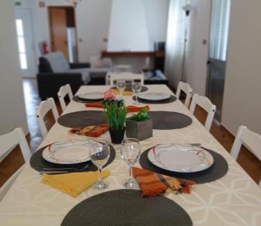 Vieira de Leiria House | Moradia Maria Do Ceu