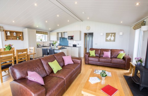 St. Andrews Ski Chalet | Morison Holiday Lodge