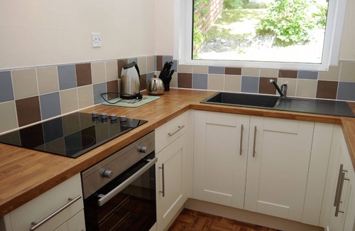 Lochcarron Cottage | Moriston Cottage - a cottage that sleeps 4 guests in 2 bedrooms