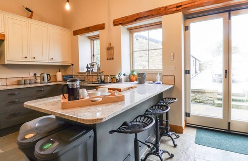 Lofthouse Cottage | MOSSCARR BARN, pet friendly, luxury holiday cottage in Pateley Bridge