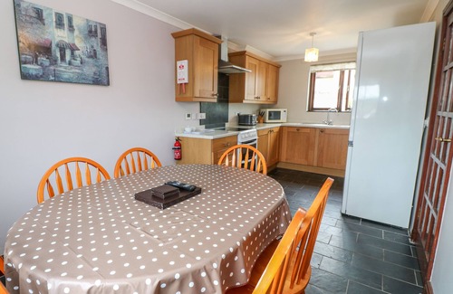 St. Buryan Cottage | MOSSLEY COTTAGE, pet friendly, character holiday cottage in St Buryan