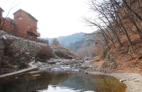 Seolcheon-myeon House | Motel ∙ 2 bedrooms ∙ 10 guests