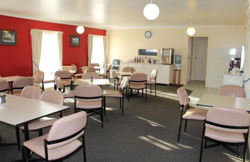 Hillvue Hotel | Motel 359