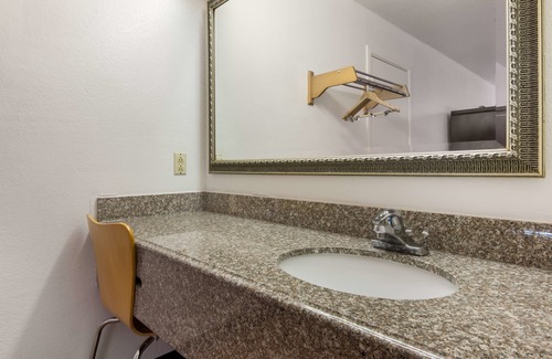 Atlanta Hotel | Motel 6 Atlanta, TX