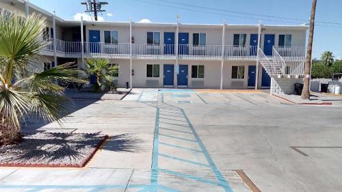 Blythe Hotel | Motel 6-Blythe, CA - South