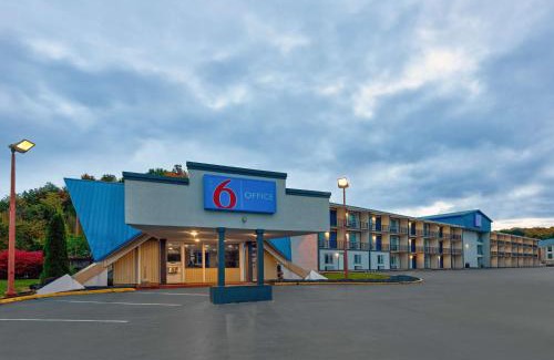 Woodbine Hotel | Motel 6 Corbin KY