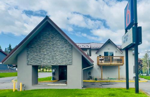 Blodgett Mills Hotel | Motel 6 McGraw, NY - Cortland