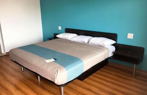 Norwalk Hotel | Motel 6-Norwalk, CA