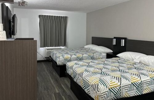 Millard Hotel | Motel 6-Omaha, NE