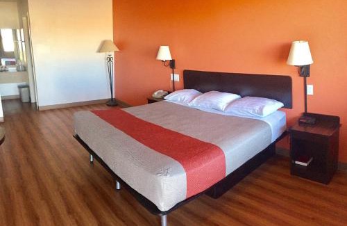 Safford Hotel | Motel 6-Safford, AZ