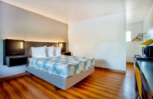 Salem Hotel | Motel 6 Salem, OR - Expo Center