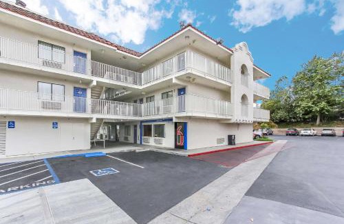 Watsonville Hotel | Motel 6-Watsonville, CA - Monterey Area