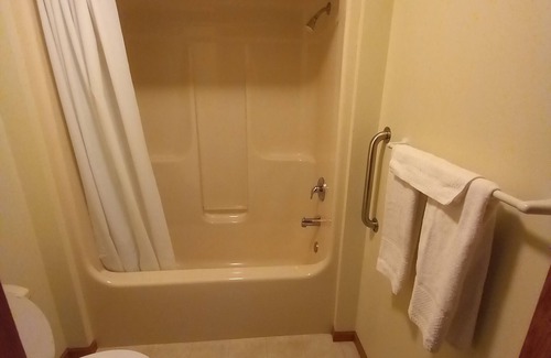 Hixton Hotel | Motel 95 & campground