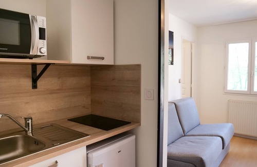 Viviers-du-Lac Hotel | Motel 991