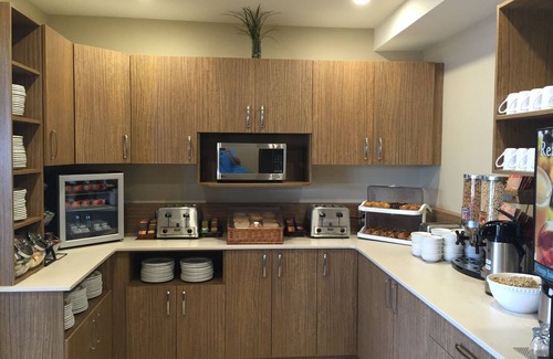 Downtown Gatineau Hotel | Motel Adam