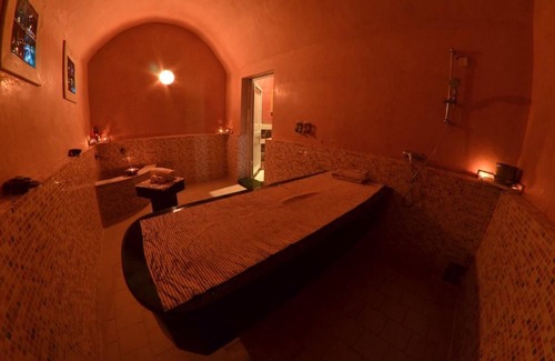Ain Kansra Hotel | Motel Al Akha