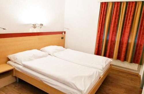 Sector 1 Hotel | Motel Băneasa
