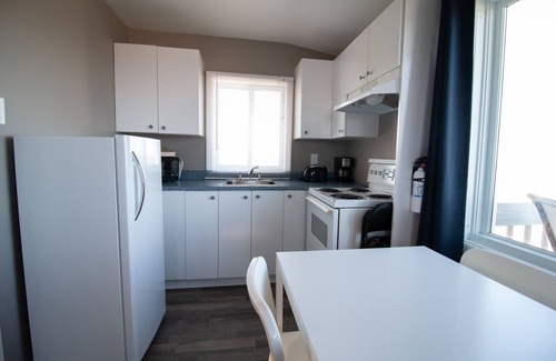 Pointe-au-Pere Hotel | Motel de la mer