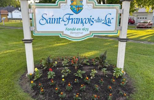 St-Francois-du-Lac Hotel | Motel Le Villageois Du Lac