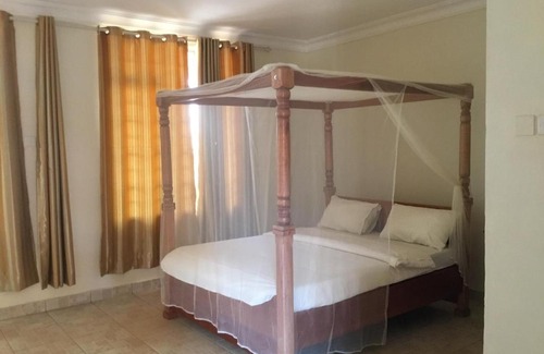 Masindi Bed & Breakfast | Motel Tuku Masindi