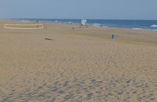 Port Hueneme Hotel | Motel