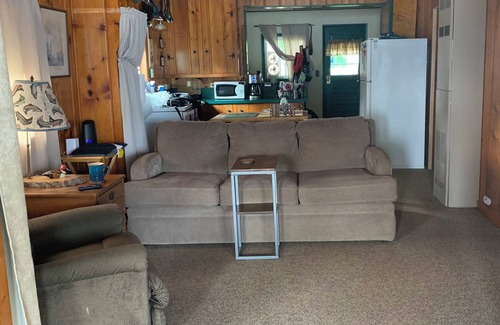 Hale Cabin | Mother Moon Cottage - Lakefront