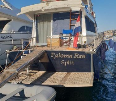 Trogir Boat Rental | Motor Boat Paloma Rea