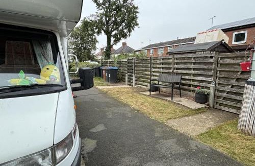 Measham Ski Chalet | Motorhome in Hinckley- Sleeps 3- Pet Friendly