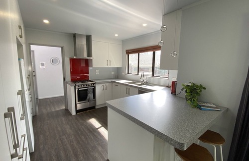 Motuoapa Cottage | Motuoapa Bay Chalets