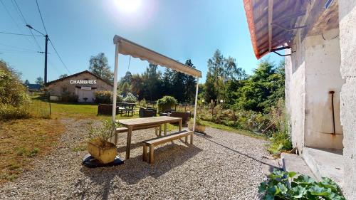 Sainte-Fortunade Bed & Breakfast | MOULIN DE LACHAUD