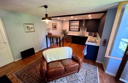 Champagne-et-Fontaine Apartment | Moulin la vergne