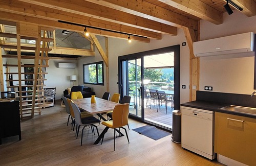 Queyrieres Ski Chalet | Mounier: Gites de Qualité Avec vue sur les Montagnes de Haute-loire