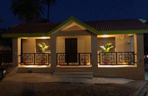 Abu Road Villa | Mount Abu's Premier 5-Bed Villa: Luxury Meets Nature's Serenity!