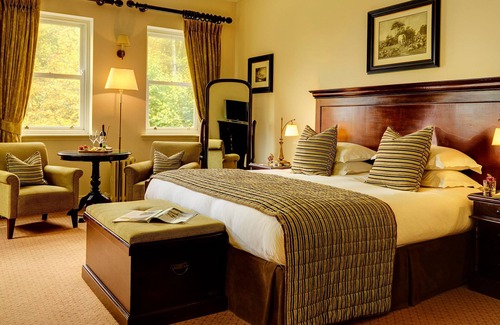 Ballina Hotel | Mount Falcon Estate