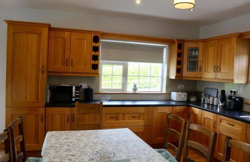 Watch House Village House | Mount Leinster View