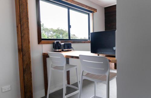 Mount Mee Cabin | Mount Mee Country Lodge