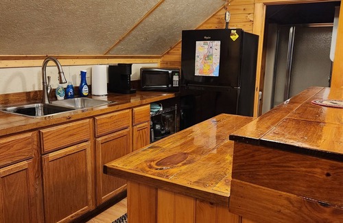 Littleton Apartment | Mountain Cabin 1-BR apartment, stunning views, w/climate-controlled storage!